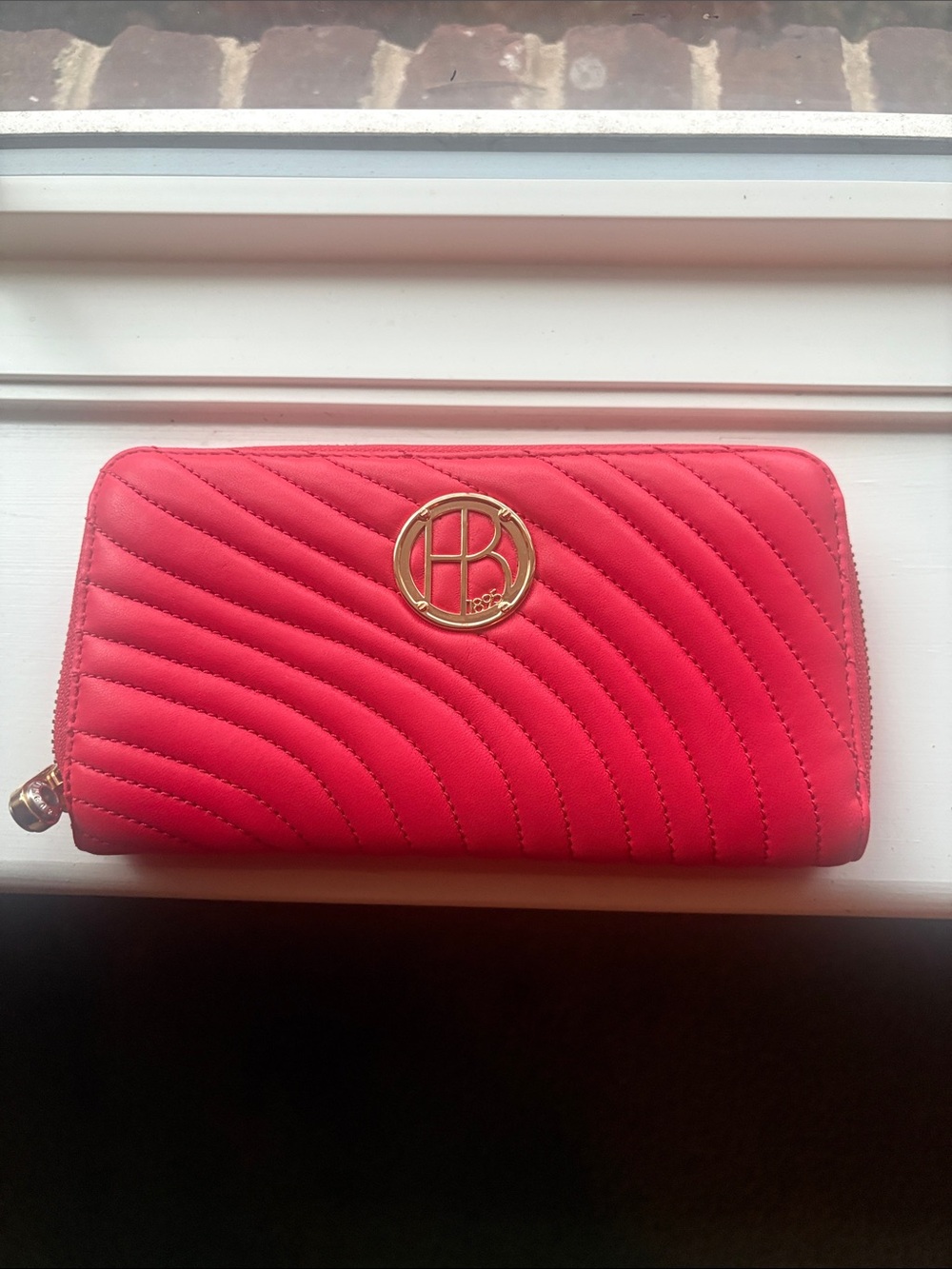 henri bendel Quilted hot pinkish/red Zip - Around Wallet with Gold Logo